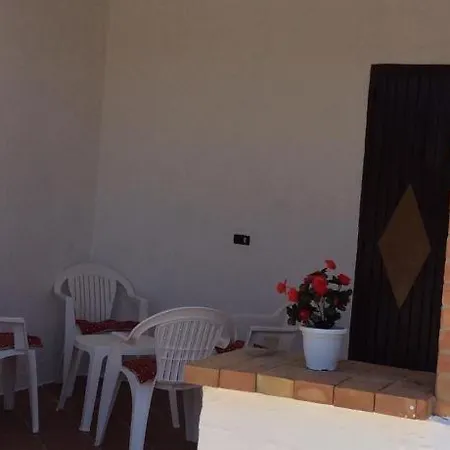 Rosa Blu شقة فندقية كاستيلاباتي