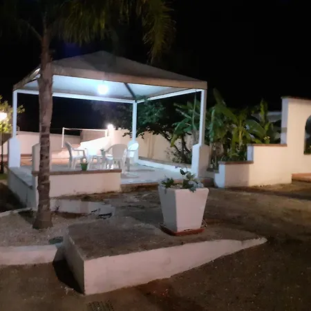 Rosa Blu كاستيلاباتي