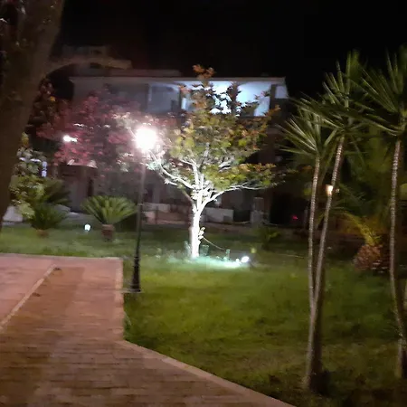 Rosa Blu * Castellabate