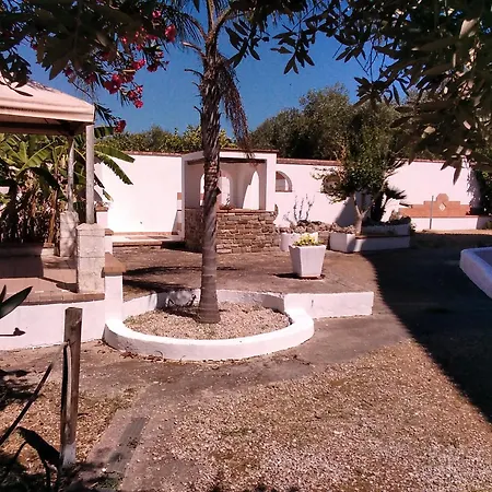 Rosa Blu Aparthotel 3*