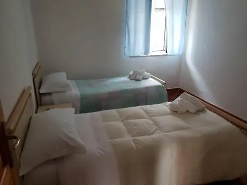 Rosa Blu 3* Castellabate