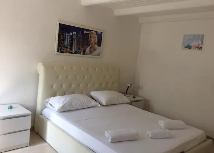 Rosa Blu 3* Castellabate