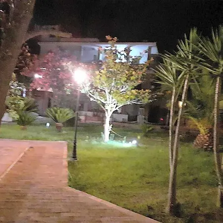 Rosa Blu קסטלבאטה